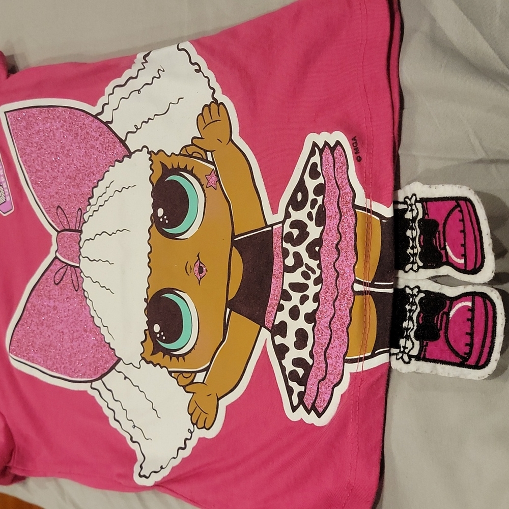 Girls LOL suprise tee shirt - Picture 2 of 6